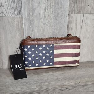 DS‎ Bags American Flag Wallet Crossbody Detachable Strap Americana Patriotic NEW